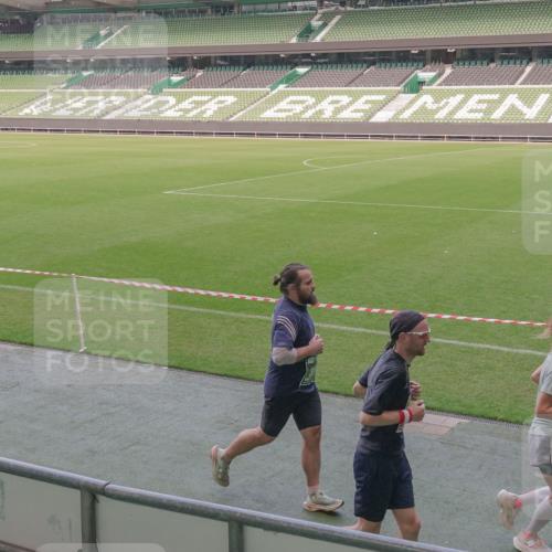 13.09.2026 - 21. swb-Marathon Bremen Michael Burmester http://msf.ph/oto/10337742 13.09.2026 13:14:49 Laufen im Stadion 263, 266, 270, 300, 414, 460, 600, 631, 768, 956, 1008, 1047, 1392, 1408, 1426, 1573, 1596, 1818, 1819, 2024, 2035, 2079, 2233, 2235, 2314, 2359, 2385, 2386, 2387, 2412, 2457, 2466, 2484, 2494, 2521, 2540, 2564, 2667, 2690, 2691, 2693, 2737, 2760, 2783, 2829, 2838, 2859, 2861, 2865, 2874, 2887, 2958, 2972, 2978, 3111, 3157, 3185, 3209, 3265, 3277, 3304, 3355, 3378, 3405, 3428, 3653, 3661, 3670, 3680, 3829, 3847, 4034, 4080, 4511 meine-sportfotos.de