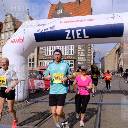 13.09.2026 - 21. swb-Marathon Bremen Tim E. http://msf.ph/oto/10337759 13.09.2026 11:08:20 Ziel 10139, 10404, 10493, 10660, 10767, 10793, 10859, 11032, 11044, 11378, 11404, 11659, 11831, 11833, 11958, 12024, 12031, 12066, 12160, 12248, 12384, 12389 meine-sportfotos.de