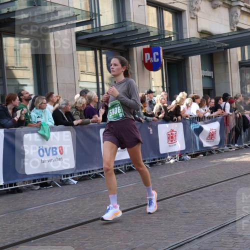 13.09.2026 - 21. swb-Marathon Bremen Strokosch-Dieckow http://msf.ph/oto/10337777 13.09.2026 13:25:56 Ziel 1649, 1896, 2434, 2658, 2666, 3516, 3603, 3983, 4723, 4724, 5558, 5747, 5854, 5906, 5934, 5992, 6230, 6639, 6886, 7626, 8361, 8635, 8817, 9266, 9794, 13195, 150, 191, 1163, 1458, 1647, 1752, 2033, 2062, 2421, 2708, 2781, 2987, 3124, 3186, 3248, 3722, 3806, 4067, 4161, 4411, 4439, 4476, 4717, 4842, 4927, 5013, 5139, 5558, 5622, 5701, 5703, 6135, 6605, 7638, 7780, 8271, 8361, 8592, 8597, 8890, 9440 meine-sportfotos.de