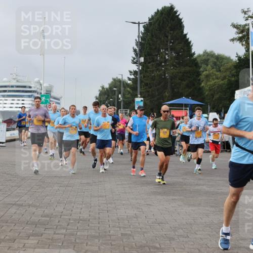 13.09.2026 - Kiel Lauf Andreas Tolksdorf http://msf.ph/oto/10337805 13.09.2026 09:54:44 Kiellinie 227, 7928, 9225, 228, 843, 53 meine-sportfotos.de