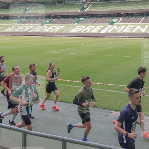 13.09.2026 - 21. swb-Marathon Bremen Michael Burmester http://msf.ph/oto/10337810 13.09.2026 13:14:58 Laufen im Stadion 143, 263, 266, 300, 414, 460, 600, 631, 768, 956, 1008, 1047, 1392, 1408, 1573, 1596, 1818, 1819, 1874, 2024, 2035, 2079, 2233, 2235, 2314, 2359, 2385, 2386, 2387, 2412, 2457, 2466, 2484, 2494, 2521, 2540, 2564, 2667, 2690, 2691, 2693, 2737, 2760, 2783, 2829, 2838, 2859, 2861, 2865, 2874, 2887, 2958, 2972, 2978, 3075, 3111, 3157, 3165, 3185, 3209, 3265, 3304, 3355, 3378, 3382, 3405, 3428, 3653, 3661, 3670, 3680, 3829, 3847, 4034, 4080, 4511 meine-sportfotos.de