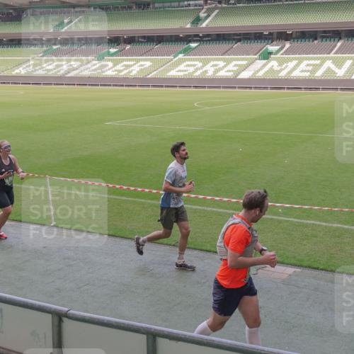 13.09.2026 - 21. swb-Marathon Bremen Michael Burmester http://msf.ph/oto/10337849 13.09.2026 13:15:02 Laufen im Stadion 143, 263, 266, 300, 414, 460, 631, 768, 956, 1008, 1047, 1392, 1408, 1573, 1818, 1819, 1874, 2024, 2035, 2233, 2235, 2314, 2359, 2385, 2386, 2387, 2412, 2457, 2466, 2484, 2494, 2521, 2540, 2564, 2667, 2690, 2691, 2693, 2737, 2760, 2783, 2829, 2838, 2859, 2861, 2865, 2874, 2887, 2958, 2978, 3075, 3111, 3157, 3165, 3185, 3209, 3265, 3304, 3355, 3378, 3382, 3405, 3428, 3486, 3653, 3661, 3670, 3680, 3829, 3847, 4034, 4080, 4511 meine-sportfotos.de
