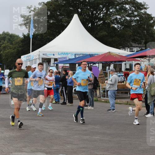 13.09.2026 - Kiel Lauf Andreas Tolksdorf http://msf.ph/oto/10337870 13.09.2026 09:54:46 Kiellinie 228, 4512, 14, 2116 meine-sportfotos.de