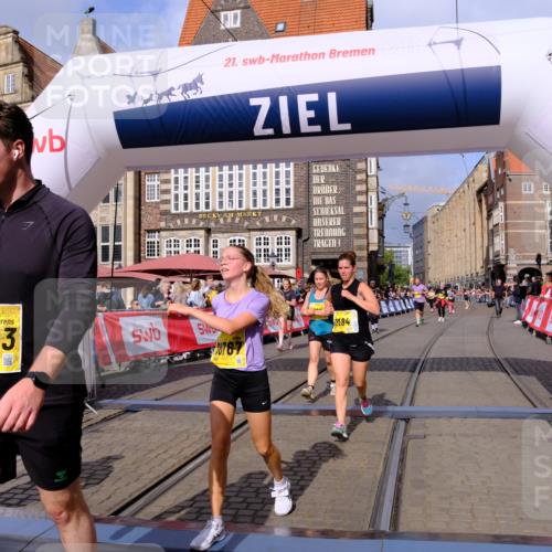 13.09.2026 - 21. swb-Marathon Bremen Tim E. http://msf.ph/oto/10337913 13.09.2026 11:08:25 Ziel 10135, 10139, 10188, 10404, 10493, 10767, 10793, 10851, 10859, 11032, 11044, 11263, 11378, 11404, 11659, 11831, 11833, 11958, 12031, 12066, 12160, 12248, 12325, 12384, 12389 meine-sportfotos.de