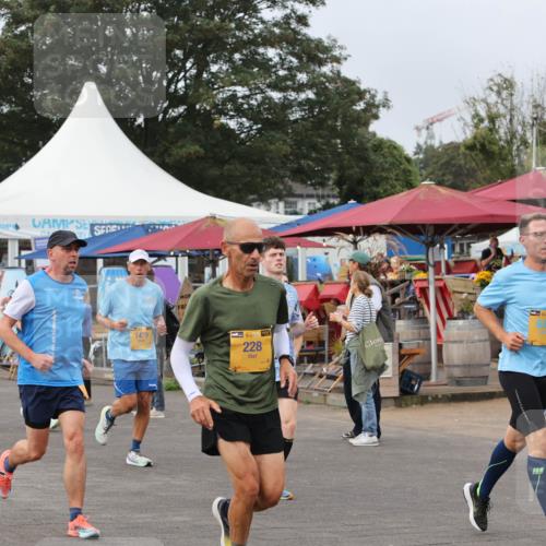 13.09.2026 - Kiel Lauf Andreas Tolksdorf http://msf.ph/oto/10337921 13.09.2026 09:54:47 Kiellinie 142, 1479, 228, 38, 6337 meine-sportfotos.de