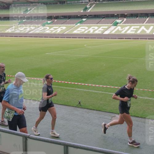 13.09.2026 - 21. swb-Marathon Bremen Michael Burmester http://msf.ph/oto/10337941 13.09.2026 13:15:12 Laufen im Stadion 143, 263, 266, 300, 414, 460, 598, 612, 631, 653, 768, 956, 1008, 1047, 1392, 1408, 1573, 1818, 1819, 1874, 2013, 2024, 2218, 2233, 2235, 2314, 2359, 2385, 2386, 2412, 2457, 2466, 2468, 2484, 2494, 2521, 2540, 2564, 2667, 2678, 2690, 2691, 2693, 2737, 2760, 2783, 2829, 2838, 2859, 2861, 2865, 2874, 2887, 2958, 2978, 3001, 3075, 3111, 3157, 3165, 3185, 3209, 3237, 3265, 3304, 3355, 3378, 3382, 3405, 3428, 3486, 3512, 3653, 3661, 3670, 3680, 3829, 3847, 4034, 4080, 4511 meine-sportfotos.de