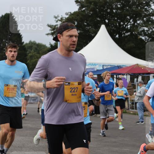 13.09.2026 - Kiel Lauf Andreas Tolksdorf http://msf.ph/oto/10337943 13.09.2026 09:54:48 Kiellinie 2505, 38, 7378, 227, 38, 5, 1142, 5247 meine-sportfotos.de