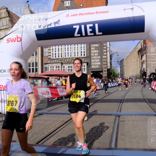 13.09.2026 - 21. swb-Marathon Bremen Tim E. http://msf.ph/oto/10337944 13.09.2026 11:08:26 Ziel 10135, 10139, 10188, 10404, 10493, 10767, 10793, 10851, 10859, 11032, 11044, 11263, 11378, 11404, 11659, 11831, 11833, 11958, 12031, 12066, 12160, 12248, 12325, 12384, 12389 meine-sportfotos.de