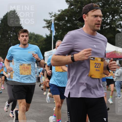 13.09.2026 - Kiel Lauf Andreas Tolksdorf http://msf.ph/oto/10337952 13.09.2026 09:54:48 Kiellinie 38, 7378, 39, 227, 479 meine-sportfotos.de