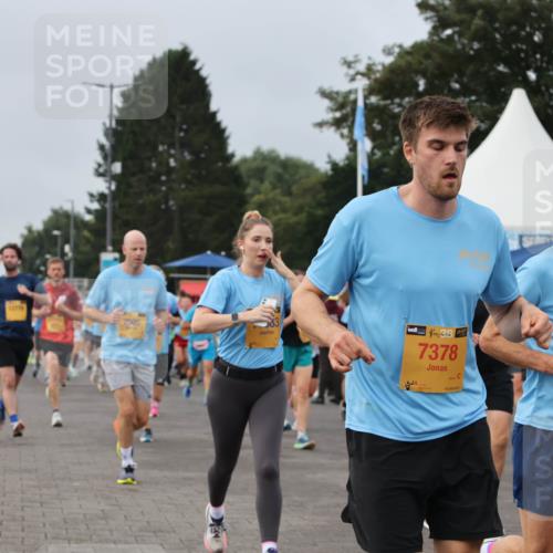 13.09.2026 - Kiel Lauf Andreas Tolksdorf http://msf.ph/oto/10337955 13.09.2026 09:54:49 Kiellinie 1277, 2505, 38, 7378, 7928 meine-sportfotos.de