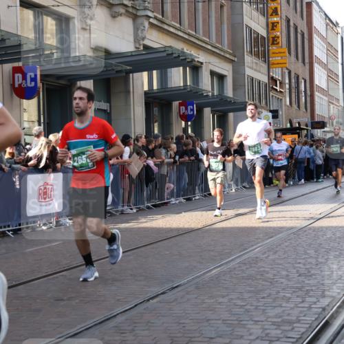13.09.2026 - 21. swb-Marathon Bremen Strokosch-Dieckow http://msf.ph/oto/10337956 13.09.2026 13:26:02 Ziel 1368, 1649, 1896, 2434, 2658, 3603, 3983, 4723, 4724, 5747, 5854, 5906, 5934, 5992, 6230, 6639, 6886, 7626, 8635, 8817, 9260, 13195, 150, 1163, 1458, 1647, 2033, 2062, 2421, 2666, 2708, 2781, 2987, 3248, 3516, 3722, 4067, 4161, 4411, 4439, 4476, 4842, 5013, 5139, 5558, 5622, 5701, 6135, 6605, 7638, 7780, 8271, 8361, 8592, 9266, 9794 meine-sportfotos.de