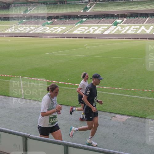13.09.2026 - 21. swb-Marathon Bremen Michael Burmester http://msf.ph/oto/10338011 13.09.2026 13:15:25 Laufen im Stadion 143, 263, 266, 300, 414, 460, 598, 612, 653, 768, 956, 1008, 1047, 1392, 1408, 1573, 1818, 1819, 1874, 2013, 2024, 2218, 2233, 2235, 2314, 2351, 2359, 2385, 2386, 2466, 2468, 2484, 2494, 2521, 2564, 2664, 2667, 2678, 2690, 2691, 2698, 2737, 2760, 2783, 2799, 2829, 2838, 2846, 2859, 2861, 2865, 2874, 2887, 2958, 2978, 3001, 3075, 3133, 3157, 3165, 3185, 3237, 3265, 3331, 3355, 3378, 3382, 3405, 3428, 3486, 3512, 3653, 3670, 3680, 3829, 3847, 4034, 4080, 4511 meine-sportfotos.de
