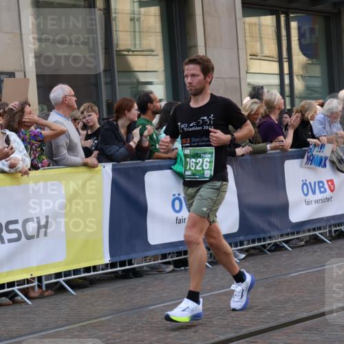 13.09.2026 - 21. swb-Marathon Bremen Strokosch-Dieckow http://msf.ph/oto/10338021 13.09.2026 13:26:06 Ziel 1368, 1649, 2434, 2658, 3526, 3603, 3983, 4077, 4723, 5747, 5906, 5934, 5992, 6230, 6639, 7626, 8817, 9260, 13195, 150, 1163, 1647, 1896, 2033, 2062, 2666, 2708, 2781, 2987, 3248, 3516, 3722, 4067, 4161, 4411, 4476, 4724, 4842, 5013, 5558, 5622, 5701, 5854, 6135, 6605, 6886, 7638, 7780, 8271, 8361, 8592, 8635, 9266, 9794 meine-sportfotos.de