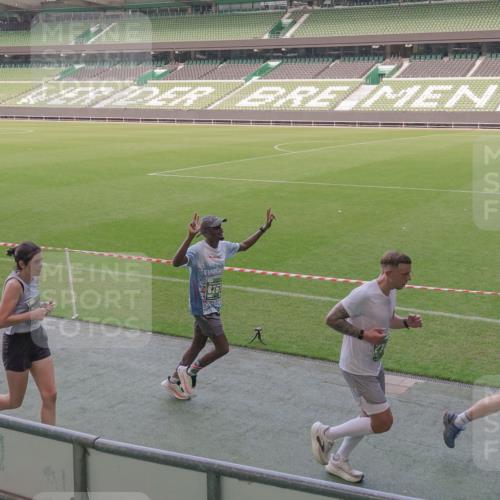 13.09.2026 - 21. swb-Marathon Bremen Michael Burmester http://msf.ph/oto/10338037 13.09.2026 13:15:28 Laufen im Stadion 143, 231, 263, 266, 300, 414, 460, 598, 612, 653, 768, 956, 1008, 1047, 1392, 1408, 1573, 1818, 1819, 1874, 2013, 2024, 2218, 2233, 2235, 2314, 2351, 2359, 2385, 2386, 2466, 2468, 2484, 2494, 2521, 2564, 2579, 2664, 2667, 2678, 2690, 2691, 2698, 2737, 2760, 2783, 2799, 2829, 2838, 2846, 2859, 2861, 2865, 2874, 2887, 2958, 2978, 3001, 3075, 3133, 3157, 3165, 3185, 3237, 3265, 3331, 3355, 3382, 3405, 3428, 3486, 3512, 3653, 3670, 3680, 3829, 3847, 4034, 4080, 4511 meine-sportfotos.de