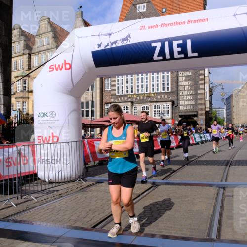 13.09.2026 - 21. swb-Marathon Bremen Tim E. http://msf.ph/oto/10338038 13.09.2026 11:08:27 Ziel 10135, 10139, 10188, 10404, 10493, 10767, 10793, 10851, 10859, 11032, 11044, 11263, 11378, 11404, 11659, 11831, 11833, 11958, 12031, 12066, 12160, 12248, 12325, 12384, 12389 meine-sportfotos.de