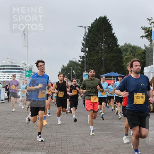 13.09.2026 - Kiel Lauf Andreas Tolksdorf http://msf.ph/oto/10338039 13.09.2026 09:54:51 Kiellinie 5576, 4538, 1730, 12776 meine-sportfotos.de