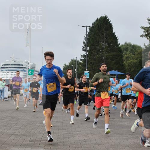 13.09.2026 - Kiel Lauf Andreas Tolksdorf http://msf.ph/oto/10338051 13.09.2026 09:54:52 Kiellinie 5576, 1730, 11698, 12776, 8557 meine-sportfotos.de