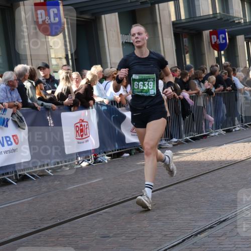 13.09.2026 - 21. swb-Marathon Bremen Strokosch-Dieckow http://msf.ph/oto/10338080 13.09.2026 13:26:08 Ziel 1368, 1649, 2434, 2658, 3526, 3603, 3983, 4077, 4723, 5747, 5906, 5934, 5992, 6230, 6548, 6639, 7626, 8817, 9260, 13195, 1163, 1647, 1896, 2033, 2062, 2666, 2708, 2987, 3248, 3516, 4067, 4161, 4411, 4476, 4724, 4842, 5013, 5558, 5622, 5701, 5854, 5906, 6135, 6605, 6886, 7638, 7780, 8271, 8361, 8592, 8635, 9266, 9794 meine-sportfotos.de