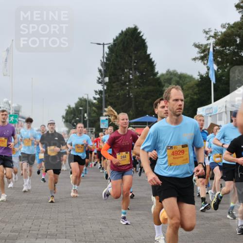13.09.2026 - Kiel Lauf Andreas Tolksdorf http://msf.ph/oto/10338097 13.09.2026 09:54:54 Kiellinie 84, 4963, 5151, 109, 8414, 42, 195, 244, 38, 4929, 12079 meine-sportfotos.de