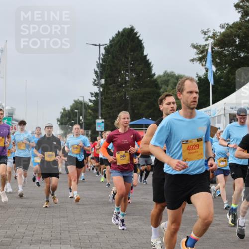 13.09.2026 - Kiel Lauf Andreas Tolksdorf http://msf.ph/oto/10338102 13.09.2026 09:54:54 Kiellinie 4963, 34, 5151, 10984, 8414, 42, 195, 244, 38, 4929, 12079, 386, 11698 meine-sportfotos.de