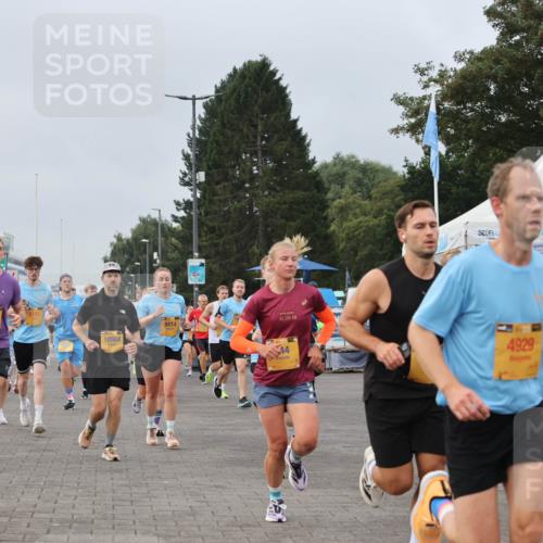13.09.2026 - Kiel Lauf Andreas Tolksdorf http://msf.ph/oto/10338111 13.09.2026 09:54:54 Kiellinie 47, 4963, 5151, 10984, 8414, 42, 195, 44, 4929, 53, 36 meine-sportfotos.de