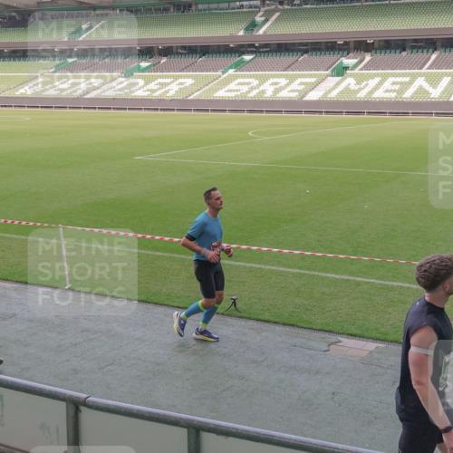 13.09.2026 - 21. swb-Marathon Bremen Michael Burmester http://msf.ph/oto/10338147 13.09.2026 13:15:43 Laufen im Stadion 143, 231, 263, 266, 300, 414, 598, 612, 653, 956, 1008, 1047, 1185, 1312, 1465, 1539, 1818, 1819, 1874, 2013, 2218, 2235, 2314, 2351, 2359, 2363, 2385, 2386, 2466, 2468, 2484, 2494, 2579, 2664, 2667, 2678, 2690, 2691, 2698, 2737, 2760, 2778, 2783, 2799, 2838, 2846, 2859, 2861, 2865, 2874, 2958, 2974, 2978, 3001, 3075, 3133, 3157, 3165, 3185, 3237, 3265, 3331, 3355, 3382, 3387, 3486, 3512, 3670, 3680, 3829, 3847, 4034, 4080, 4511 meine-sportfotos.de