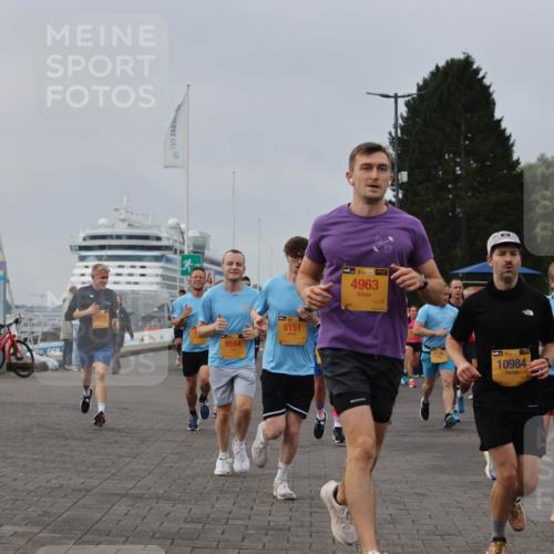 13.09.2026 - Kiel Lauf Andreas Tolksdorf http://msf.ph/oto/10338157 13.09.2026 09:54:56 Kiellinie 3170, 9554, 5151, 39, 4963, 5140, 38, 10984, 8414 meine-sportfotos.de