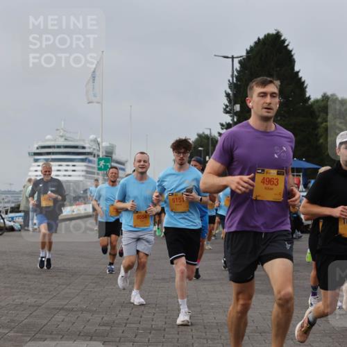 13.09.2026 - Kiel Lauf Andreas Tolksdorf http://msf.ph/oto/10338164 13.09.2026 09:54:56 Kiellinie 9554, 5151, 1, 38, 4963, 38, 0984 meine-sportfotos.de