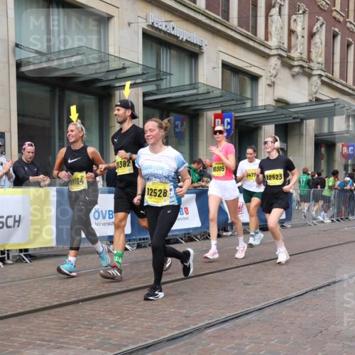 13.09.2026 - 21. swb-Marathon Bremen Strokosch-Dieckow http://msf.ph/oto/10338165 13.09.2026 11:05:44 Ziel 10018, 10204, 10305, 10375, 10382, 10619, 10662, 11029, 11132, 11156, 11164, 11460, 11477, 11674, 11775, 11786, 12186, 12378, 12486, 12523, 12528, 10168, 10186, 10238, 10259, 10260, 10432, 10457, 10864, 11024, 11146, 11314, 11387, 11394, 11520, 11521, 11571, 11572, 11724, 11791, 11892, 11947, 12055, 12156, 12251, 12273, 12330, 12362, 12378, 12501, 12773 meine-sportfotos.de