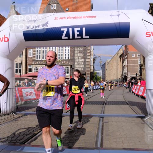 13.09.2026 - 21. swb-Marathon Bremen Tim E. http://msf.ph/oto/10338209 13.09.2026 11:08:33 Ziel 10135, 10188, 10404, 10493, 10767, 10793, 10851, 10859, 11032, 11124, 11263, 11509, 11659, 11831, 12073, 12160, 12248, 12315, 12325, 12384, 12389 meine-sportfotos.de
