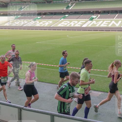 13.09.2026 - 21. swb-Marathon Bremen Michael Burmester http://msf.ph/oto/10338226 13.09.2026 13:15:50 Laufen im Stadion 143, 153, 231, 263, 266, 300, 414, 598, 612, 653, 990, 1008, 1047, 1185, 1312, 1465, 1539, 1818, 1819, 1874, 2013, 2218, 2235, 2314, 2351, 2359, 2363, 2385, 2386, 2466, 2468, 2484, 2494, 2579, 2664, 2667, 2678, 2690, 2691, 2698, 2737, 2760, 2778, 2783, 2799, 2838, 2846, 2859, 2861, 2865, 2874, 2958, 2974, 2978, 3001, 3075, 3133, 3157, 3165, 3185, 3237, 3265, 3331, 3355, 3382, 3387, 3486, 3501, 3512, 3670, 3680, 3829, 3847, 4034, 4080, 4511 meine-sportfotos.de