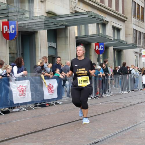 13.09.2026 - 21. swb-Marathon Bremen Strokosch-Dieckow http://msf.ph/oto/10338236 13.09.2026 11:05:47 Ziel 10018, 10204, 10375, 10382, 10619, 10662, 11029, 11132, 11156, 11164, 11460, 11477, 11674, 11690, 11775, 11786, 12186, 12486, 12528, 10168, 10186, 10238, 10259, 10260, 10305, 10432, 10457, 10864, 11024, 11146, 11314, 11387, 11394, 11520, 11521, 11571, 11572, 11724, 11791, 11892, 11947, 12055, 12156, 12273, 12330, 12362, 12378, 12501, 12523, 12528, 12773 meine-sportfotos.de