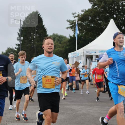 13.09.2026 - Kiel Lauf Andreas Tolksdorf http://msf.ph/oto/10338253 13.09.2026 09:54:59 Kiellinie 317, 39, 5125, 342, 11002, 5140 meine-sportfotos.de