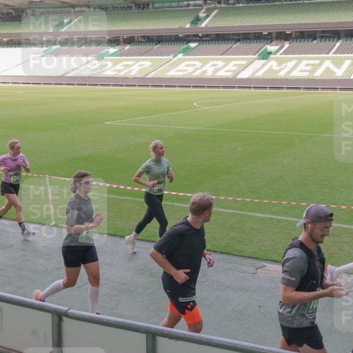 13.09.2026 - 21. swb-Marathon Bremen Michael Burmester http://msf.ph/oto/10338258 13.09.2026 13:15:53 Laufen im Stadion 143, 153, 231, 263, 266, 300, 414, 598, 612, 653, 990, 1008, 1047, 1185, 1312, 1465, 1539, 1874, 2013, 2218, 2235, 2259, 2314, 2351, 2359, 2363, 2385, 2386, 2466, 2468, 2484, 2494, 2579, 2664, 2667, 2678, 2690, 2691, 2698, 2737, 2760, 2778, 2783, 2799, 2838, 2846, 2859, 2861, 2865, 2874, 2958, 2974, 2978, 2996, 3001, 3075, 3133, 3157, 3165, 3185, 3237, 3265, 3331, 3355, 3382, 3387, 3486, 3501, 3512, 3670, 3680, 3829, 3847, 4034, 4080, 4511 meine-sportfotos.de