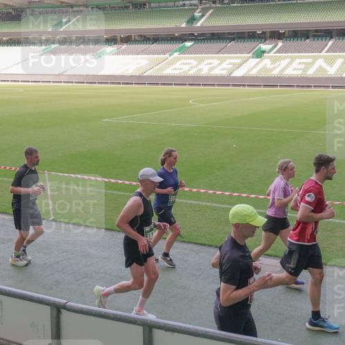 13.09.2026 - 21. swb-Marathon Bremen Michael Burmester http://msf.ph/oto/10338276 13.09.2026 13:15:55 Laufen im Stadion 134, 143, 153, 231, 263, 266, 300, 414, 598, 612, 653, 990, 1008, 1047, 1185, 1312, 1465, 1539, 1874, 2013, 2218, 2235, 2259, 2314, 2351, 2359, 2363, 2385, 2386, 2466, 2468, 2484, 2494, 2562, 2579, 2664, 2667, 2678, 2690, 2691, 2698, 2737, 2760, 2778, 2783, 2799, 2838, 2846, 2859, 2861, 2865, 2874, 2958, 2974, 2978, 2996, 3001, 3075, 3133, 3157, 3165, 3185, 3237, 3265, 3331, 3355, 3382, 3387, 3486, 3501, 3512, 3670, 3680, 3829, 3847, 4034, 4080, 4511 meine-sportfotos.de