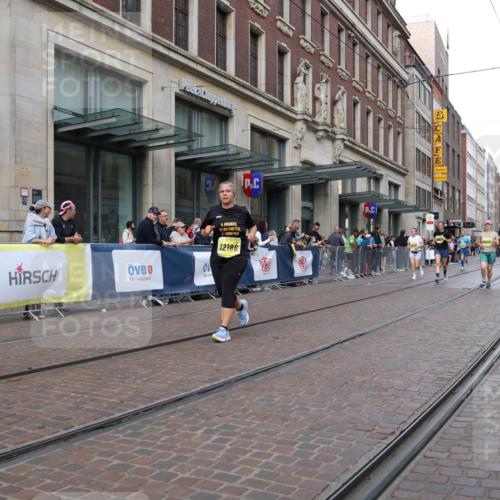 13.09.2026 - 21. swb-Marathon Bremen Strokosch-Dieckow http://msf.ph/oto/10338288 13.09.2026 11:05:48 Ziel 10018, 10204, 10375, 10382, 10619, 10662, 11029, 11132, 11156, 11164, 11460, 11477, 11674, 11690, 11775, 11786, 12186, 12486, 10018, 10168, 10186, 10238, 10259, 10260, 10305, 10432, 10457, 10864, 11024, 11314, 11387, 11520, 11521, 11571, 11572, 11724, 11791, 11892, 11947, 12055, 12156, 12273, 12330, 12362, 12378, 12501, 12523, 12528, 12773 meine-sportfotos.de