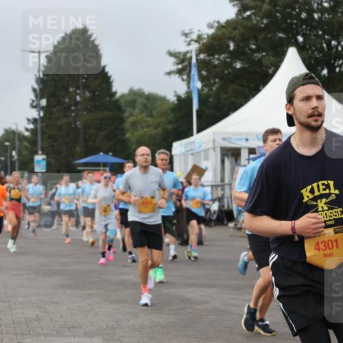 13.09.2026 - Kiel Lauf Andreas Tolksdorf http://msf.ph/oto/10338295 13.09.2026 09:55:01 Kiellinie 2094, 1995, 4301 meine-sportfotos.de