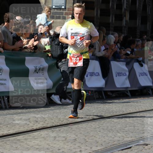 13.09.2026 - 21. swb-Marathon Bremen Strokosch-Dieckow http://msf.ph/oto/10338297 13.09.2026 13:19:37 Ziel 189, 666, 1599, 2390, 2423, 2535, 3182, 3508, 4319, 4819, 5172, 5371, 6008, 6137, 6633, 7754, 9552, 9638, 9805, 161, 411, 461, 1010, 1281, 1468, 1642, 2870, 2906, 3319, 3966, 4101, 4479, 4480, 7037, 7655, 8185, 8263, 9082, 9359, 9984 meine-sportfotos.de