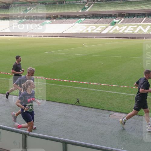 13.09.2026 - 21. swb-Marathon Bremen Michael Burmester http://msf.ph/oto/10338298 13.09.2026 13:15:56 Laufen im Stadion 134, 143, 153, 231, 263, 266, 271, 300, 414, 598, 612, 653, 990, 1008, 1047, 1185, 1312, 1465, 1539, 1874, 2013, 2218, 2235, 2259, 2314, 2351, 2359, 2363, 2385, 2386, 2466, 2468, 2484, 2494, 2562, 2579, 2664, 2667, 2678, 2690, 2691, 2698, 2737, 2760, 2778, 2783, 2799, 2838, 2846, 2859, 2861, 2865, 2874, 2958, 2974, 2978, 2996, 3001, 3075, 3133, 3157, 3165, 3185, 3237, 3265, 3331, 3355, 3382, 3387, 3486, 3501, 3512, 3670, 3680, 3829, 3847, 4034, 4080, 4511 meine-sportfotos.de