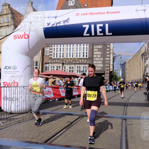 13.09.2026 - 21. swb-Marathon Bremen Tim E. http://msf.ph/oto/10338315 13.09.2026 11:08:42 Ziel 10135, 10188, 10229, 10851, 11065, 11124, 11509, 11560, 11561, 11678, 11888, 11968, 12073, 12164, 12315, 12325, 12410, 12516 meine-sportfotos.de