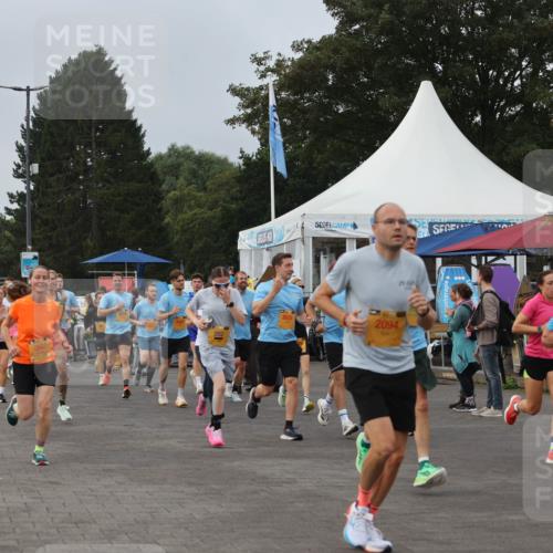 13.09.2026 - Kiel Lauf Andreas Tolksdorf http://msf.ph/oto/10338325 13.09.2026 09:55:02 Kiellinie 6045, 8249, 8567, 2094, 1123 meine-sportfotos.de