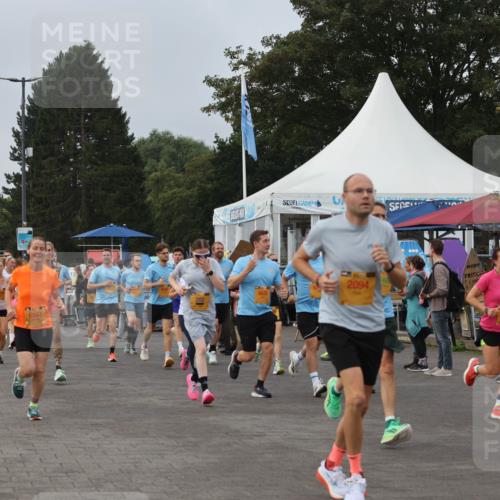13.09.2026 - Kiel Lauf Andreas Tolksdorf http://msf.ph/oto/10338331 13.09.2026 09:55:02 Kiellinie 6045, 249, 8567, 2094, 7, 40, 701, 1123 meine-sportfotos.de