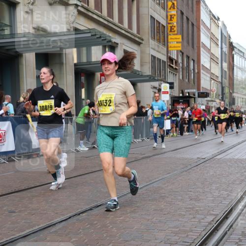 13.09.2026 - 21. swb-Marathon Bremen Strokosch-Dieckow http://msf.ph/oto/10338351 13.09.2026 11:05:51 Ziel 10204, 10375, 10376, 10619, 10662, 10681, 10682, 11029, 11132, 11156, 11340, 11460, 11477, 11674, 11690, 11775, 11786, 11849, 12186, 12479, 12486, 10018, 10168, 10238, 10259, 10260, 10305, 10382, 10457, 10864, 11024, 11164, 11477, 11520, 11724, 11791, 11892, 11947, 12156, 12273, 12330, 12362, 12378, 12501, 12523, 12528, 12773 meine-sportfotos.de