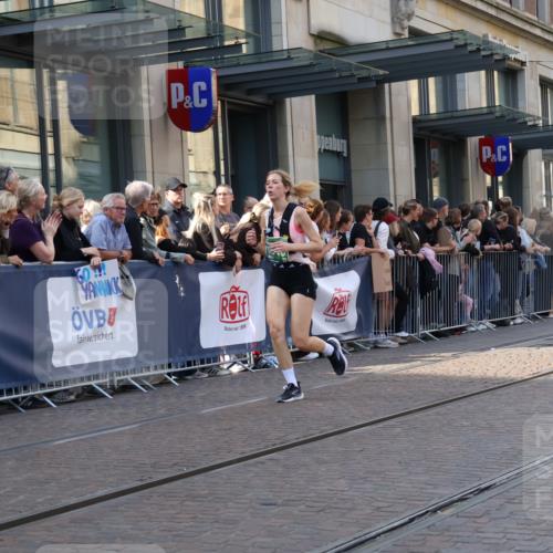 13.09.2026 - 21. swb-Marathon Bremen Strokosch-Dieckow http://msf.ph/oto/10338365 13.09.2026 13:26:17 Ziel 1368, 1649, 2658, 2779, 3526, 3603, 3852, 3893, 4077, 4598, 5747, 5992, 6289, 6375, 6548, 6639, 7626, 8112, 9260, 13195, 1896, 2062, 2434, 2658, 2666, 3248, 3516, 3983, 4067, 4476, 4723, 4724, 5558, 5701, 5854, 5906, 5934, 6230, 6605, 6639, 6886, 8361, 8592, 8635, 8817, 9266, 9794 meine-sportfotos.de