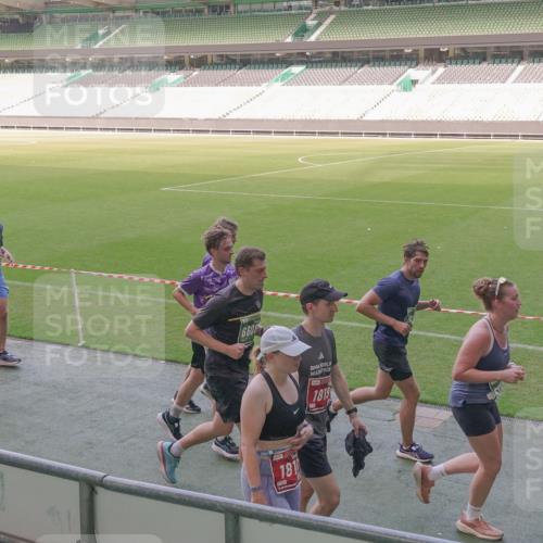 13.09.2026 - 21. swb-Marathon Bremen Michael Burmester http://msf.ph/oto/10338366 13.09.2026 13:16:02 Laufen im Stadion 134, 143, 153, 231, 263, 266, 271, 300, 414, 598, 612, 653, 990, 1047, 1185, 1312, 1465, 1539, 1825, 1874, 2013, 2218, 2235, 2259, 2351, 2359, 2363, 2381, 2385, 2386, 2466, 2468, 2484, 2494, 2562, 2579, 2664, 2667, 2678, 2690, 2691, 2698, 2737, 2760, 2778, 2783, 2797, 2799, 2846, 2859, 2861, 2865, 2874, 2958, 2974, 2996, 3001, 3075, 3133, 3157, 3165, 3185, 3237, 3265, 3331, 3355, 3366, 3382, 3387, 3486, 3501, 3512, 3670, 3680, 3829, 3847, 4034, 4080, 4511 meine-sportfotos.de