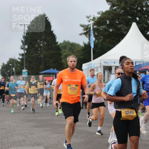 13.09.2026 - Kiel Lauf Andreas Tolksdorf http://msf.ph/oto/10338425 13.09.2026 09:55:06 Kiellinie 4735, 3249 meine-sportfotos.de