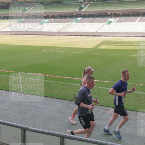 13.09.2026 - 21. swb-Marathon Bremen Michael Burmester http://msf.ph/oto/10338426 13.09.2026 13:16:09 Laufen im Stadion 134, 143, 153, 231, 263, 266, 267, 271, 300, 414, 598, 612, 653, 990, 1047, 1185, 1312, 1465, 1539, 1825, 1874, 1987, 2013, 2218, 2235, 2259, 2351, 2359, 2363, 2381, 2385, 2386, 2466, 2468, 2484, 2494, 2562, 2579, 2664, 2667, 2678, 2690, 2691, 2698, 2737, 2760, 2778, 2783, 2797, 2799, 2821, 2846, 2859, 2861, 2865, 2874, 2958, 2974, 2996, 3001, 3075, 3133, 3157, 3165, 3185, 3213, 3237, 3265, 3331, 3355, 3366, 3382, 3387, 3486, 3501, 3512, 3670, 3680, 3829, 3847, 4034, 4511 meine-sportfotos.de