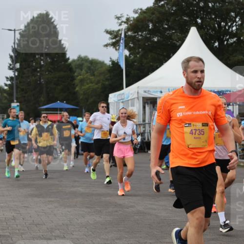13.09.2026 - Kiel Lauf Andreas Tolksdorf http://msf.ph/oto/10338440 13.09.2026 09:55:07 Kiellinie 39, 4735, 9, 2863, 38, 9992 meine-sportfotos.de