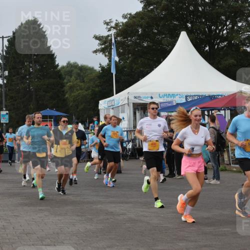 13.09.2026 - Kiel Lauf Andreas Tolksdorf http://msf.ph/oto/10338475 13.09.2026 09:55:08 Kiellinie 2390, 3322, 12, 400, 595 meine-sportfotos.de