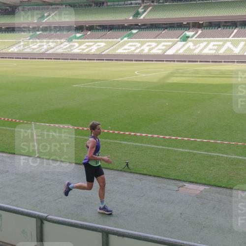 13.09.2026 - 21. swb-Marathon Bremen Michael Burmester http://msf.ph/oto/10338476 13.09.2026 13:16:20 Laufen im Stadion 134, 143, 153, 231, 263, 266, 267, 271, 449, 598, 612, 653, 990, 1047, 1057, 1185, 1312, 1465, 1539, 1813, 1825, 1874, 1987, 2013, 2218, 2235, 2259, 2351, 2359, 2363, 2381, 2385, 2386, 2466, 2468, 2484, 2550, 2562, 2579, 2664, 2667, 2678, 2698, 2760, 2778, 2783, 2797, 2799, 2821, 2846, 2859, 2874, 2958, 2974, 2996, 3001, 3075, 3133, 3157, 3165, 3185, 3213, 3237, 3265, 3331, 3355, 3366, 3382, 3387, 3479, 3486, 3501, 3506, 3512, 3670, 3829, 3847 meine-sportfotos.de